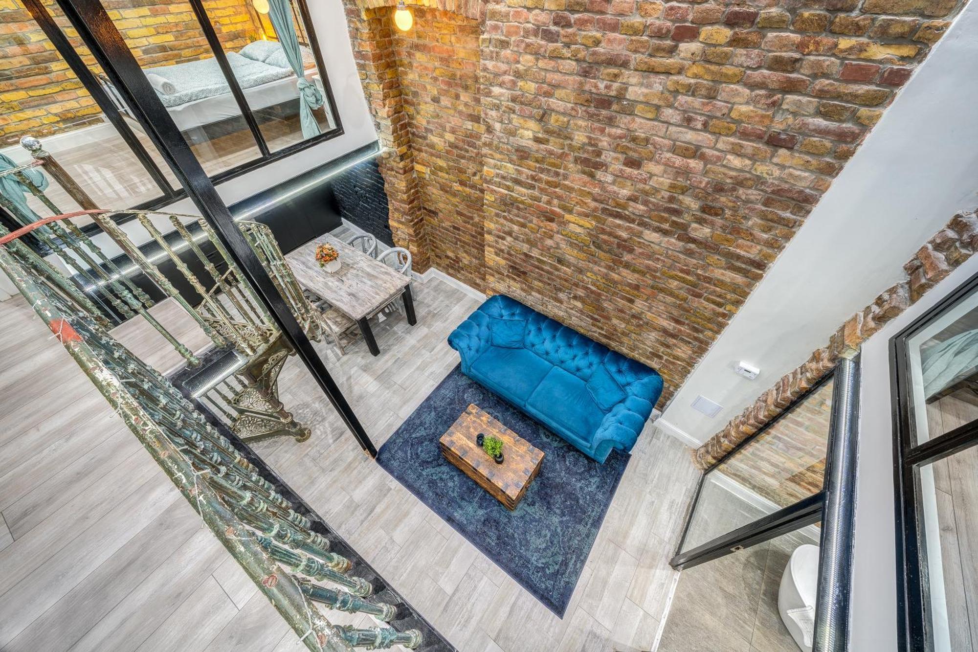City Center Loft Haven: Modern Elegance Budapest Bagian luar foto