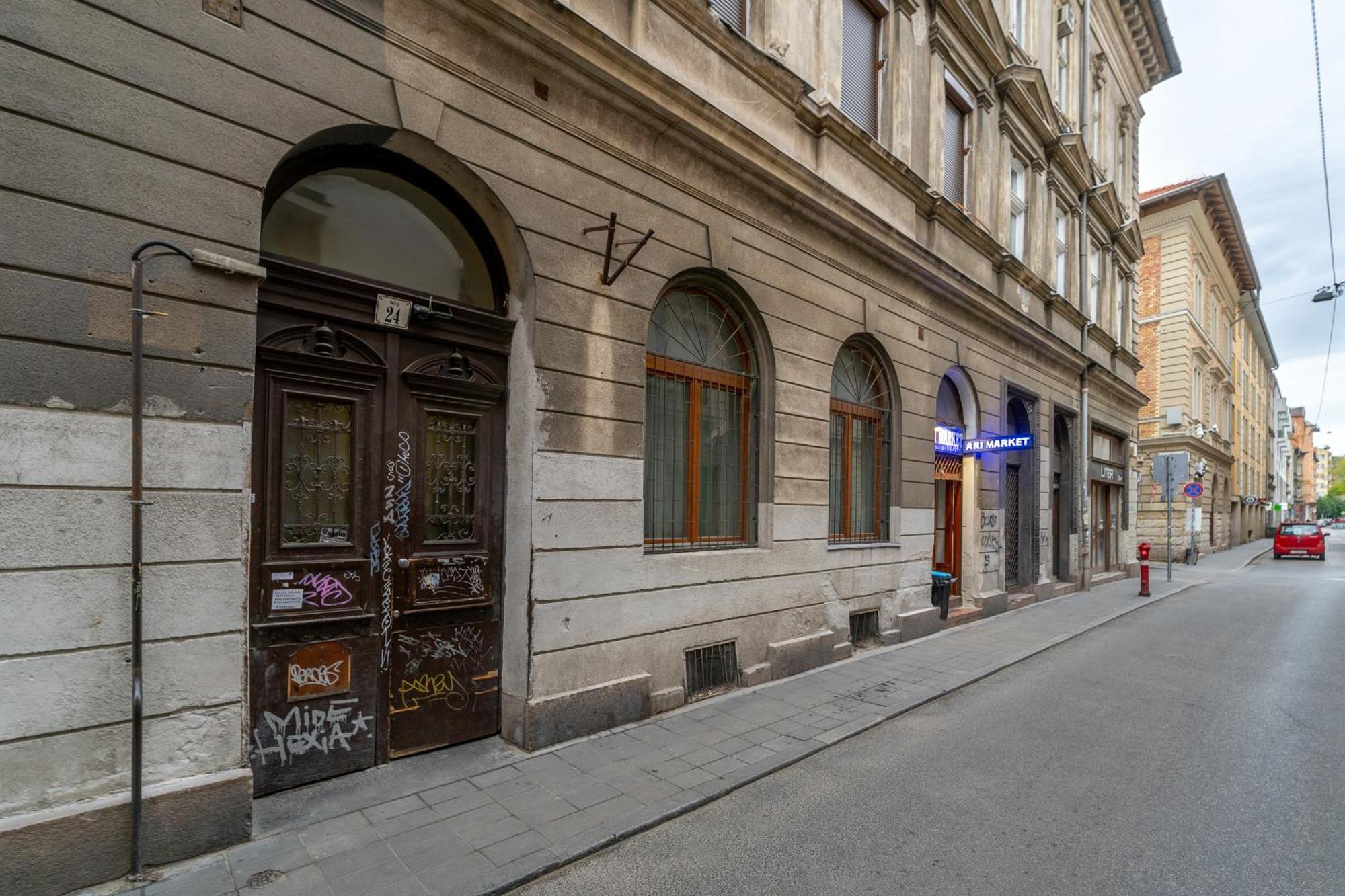 City Center Loft Haven: Modern Elegance Budapest Bagian luar foto