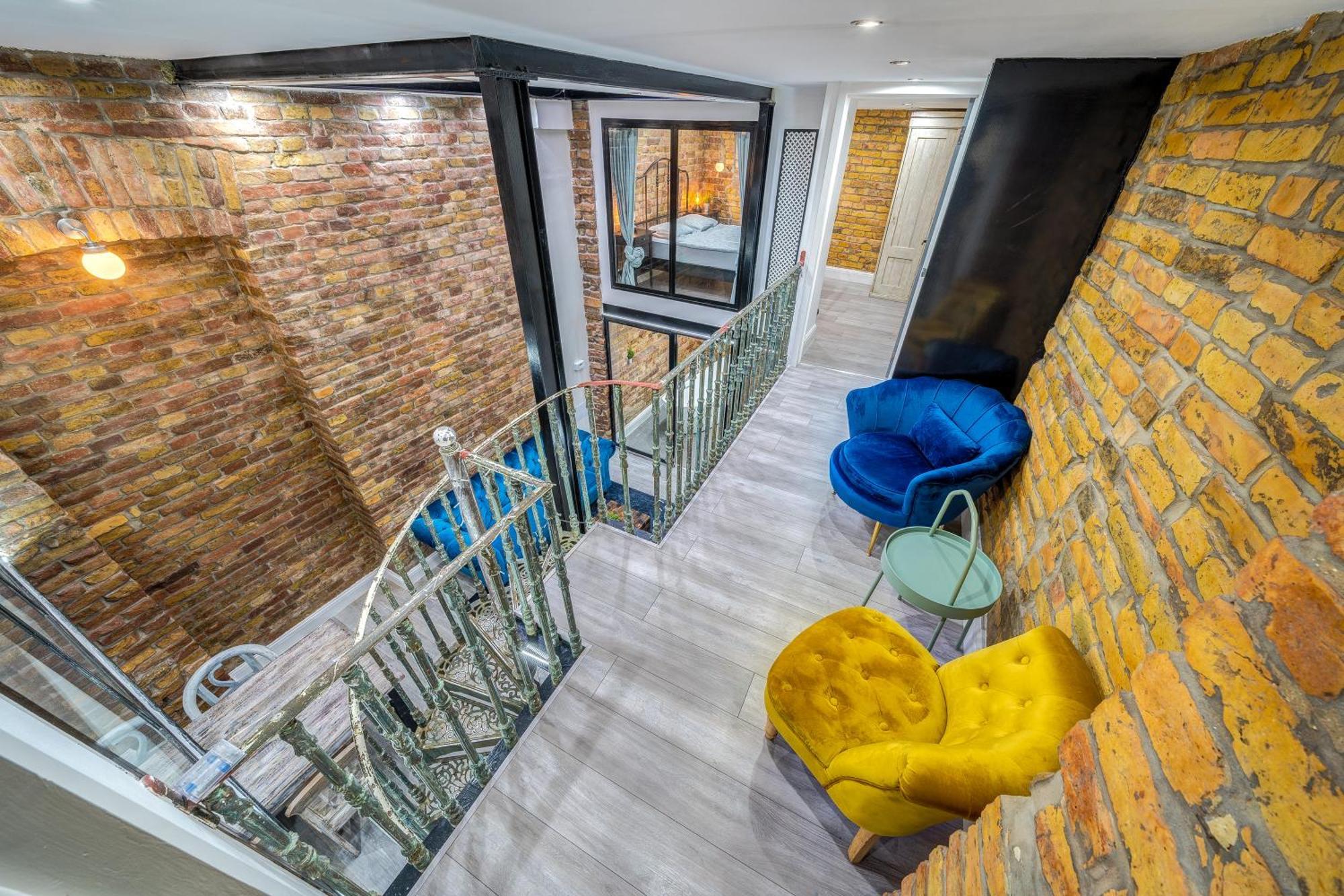 City Center Loft Haven: Modern Elegance Budapest Bagian luar foto